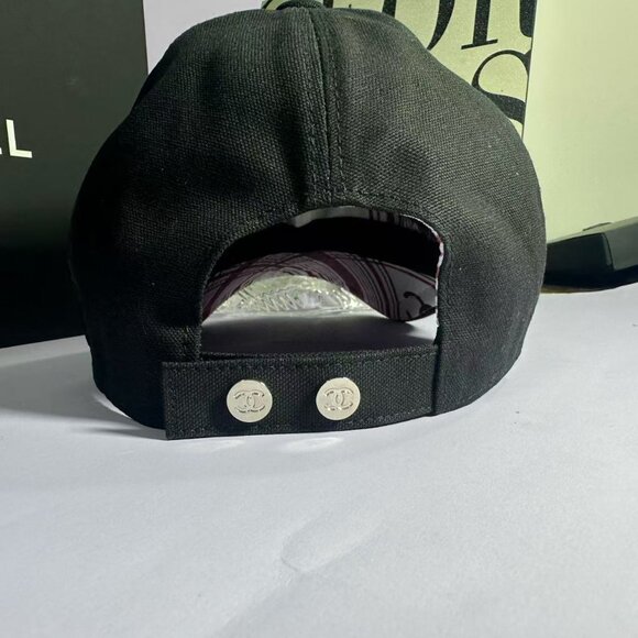 CHANEL Black Cap with Silver Logo - Picture 5 of 8